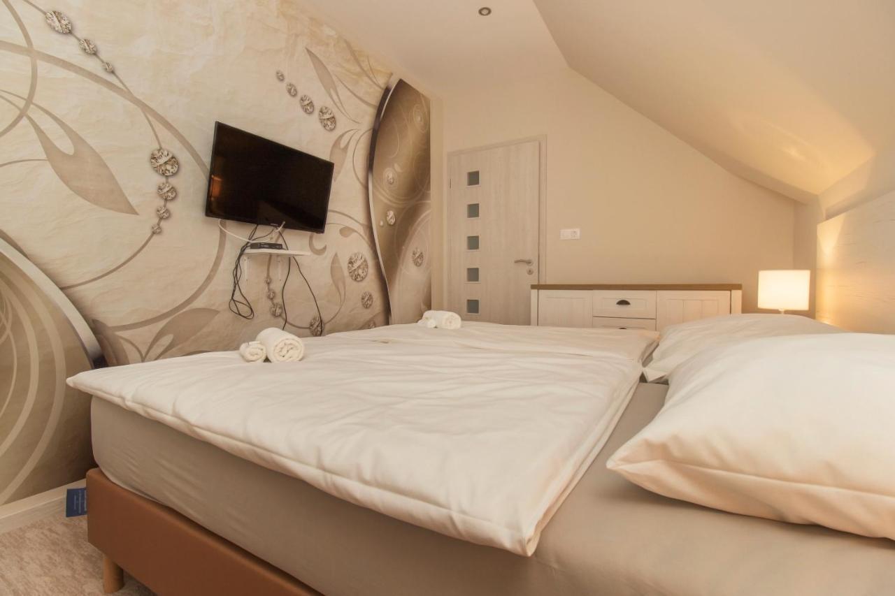 Ponty-Lak Panzio Guest House Dávod Екстериор снимка