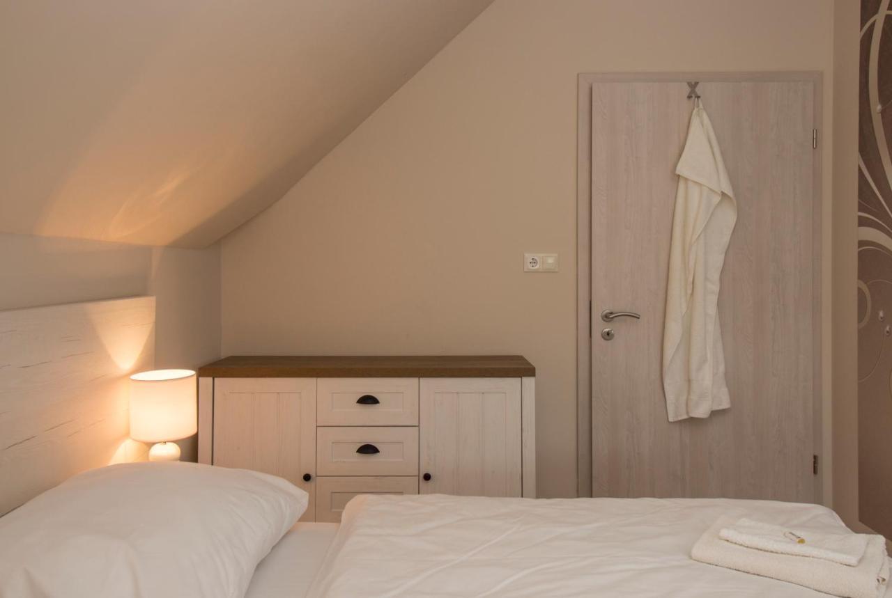 Ponty-Lak Panzio Guest House Dávod Екстериор снимка