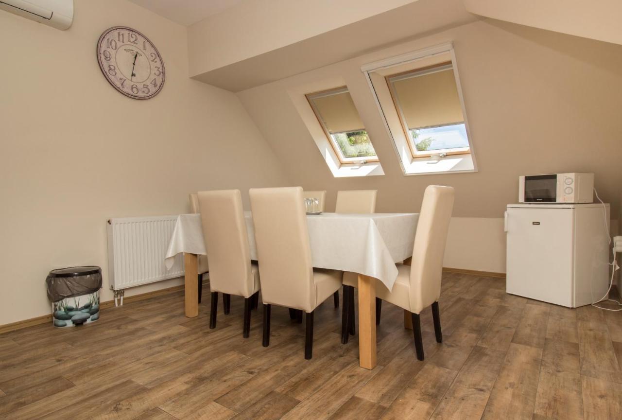 Ponty-Lak Panzio Guest House Dávod Екстериор снимка