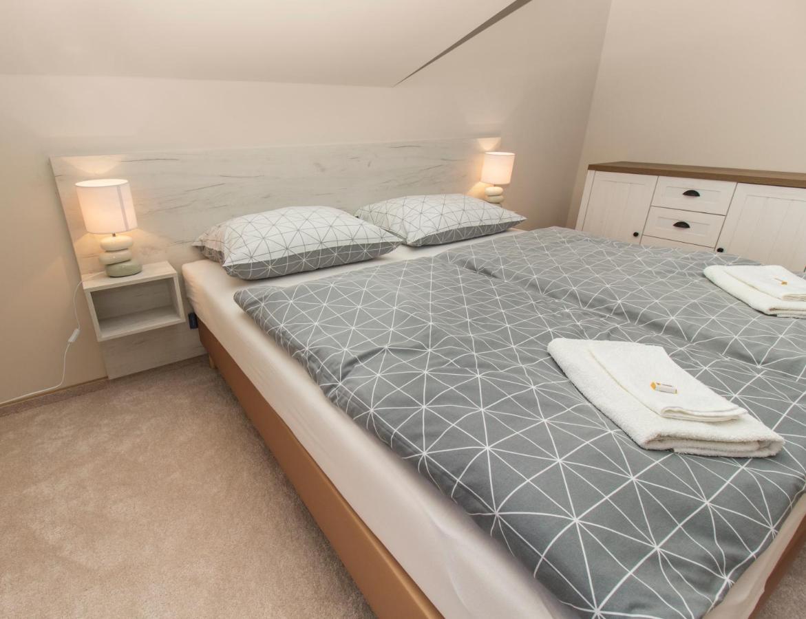 Ponty-Lak Panzio Guest House Dávod Екстериор снимка