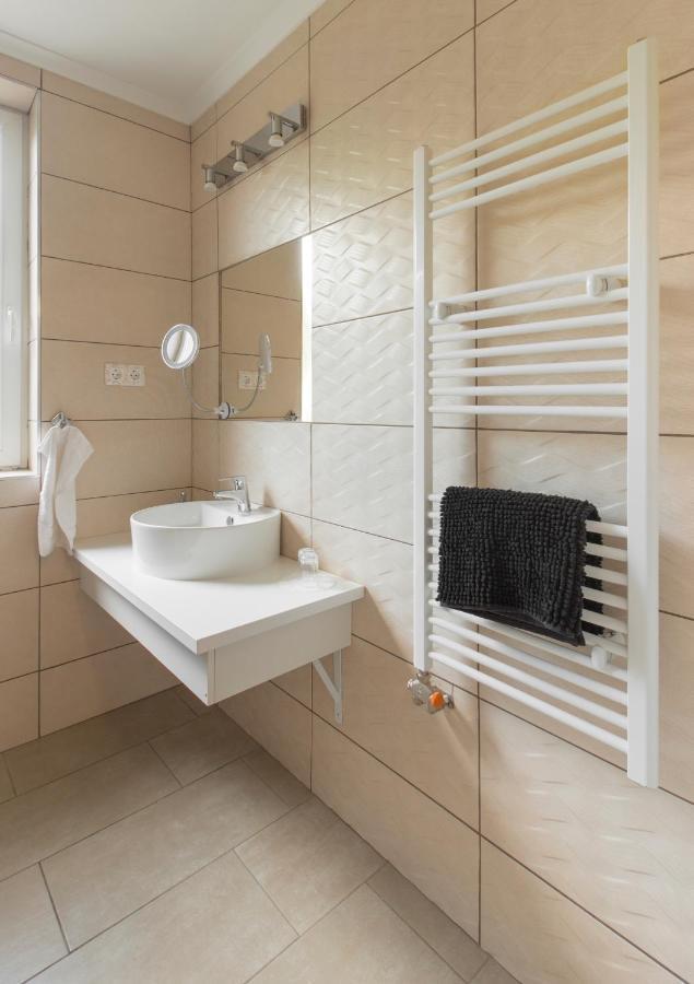 Ponty-Lak Panzio Guest House Dávod Екстериор снимка