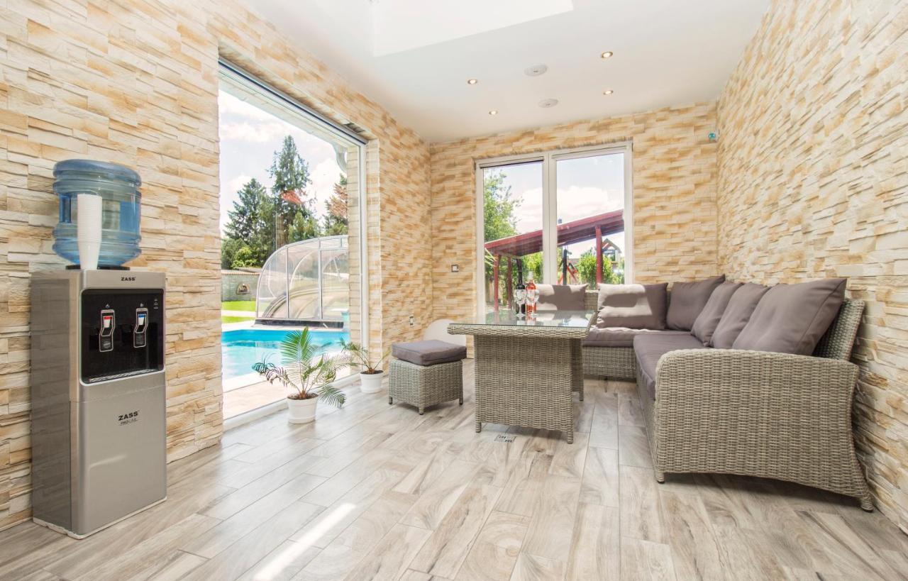 Ponty-Lak Panzio Guest House Dávod Екстериор снимка